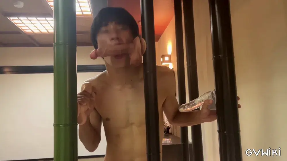 褐色エロボーイ ホテルでエロオナ&フェラ-2