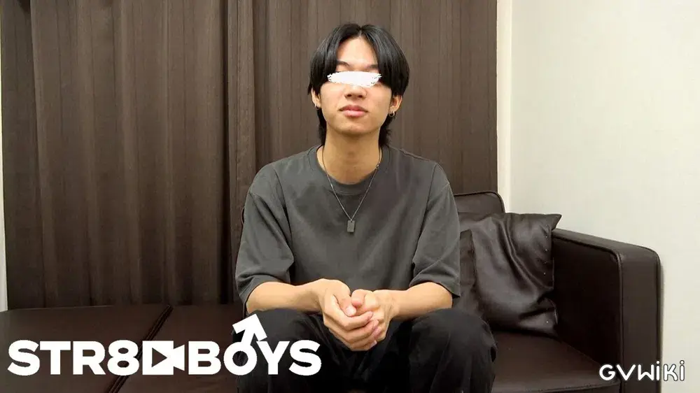【THE FIRST TAKE-SNS面接編-】俳優顔のイマドキカコカワ学生君21歳はデカチン!セルフ顔射&壁までぶっ飛び大量飛沫!-3