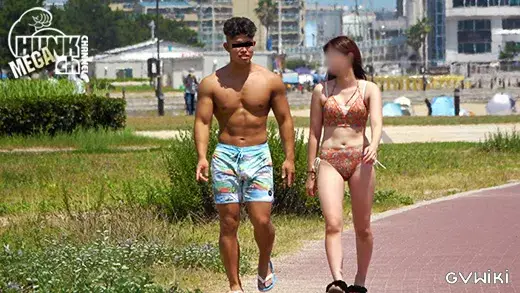 夏ハメ2024!! 純度100%リアルノンケをナンパ海岸で逆ナンパ!!S級マッチョの極太デカマラ男前大学生、大樹(たいじゅ)くん21歳!!夏と水着が似合う色黒筋肉で激ピストン!!【生ハメ】-3