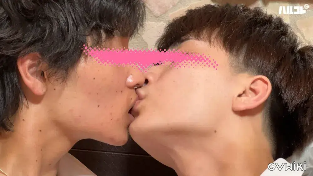 エロもシェアの時代!?童顔の爽やかイケメン2人組が濃厚密着オナホシェア!!4K高画質《ハルコレ》-2