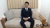 クールな21歳彼女持ちリーマンくんが初めての手コキ経験で気持ちよく射精♂-2
