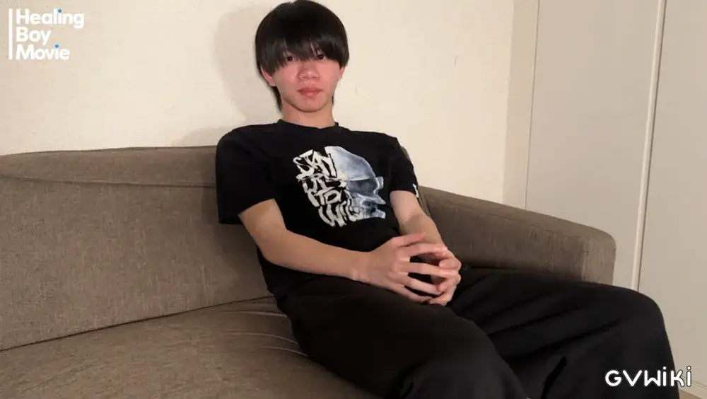 【初ドリ】小柄でスリムなイケメンが恥ずかしがりながら男に攻められ濃厚なミルクを大放出!-3