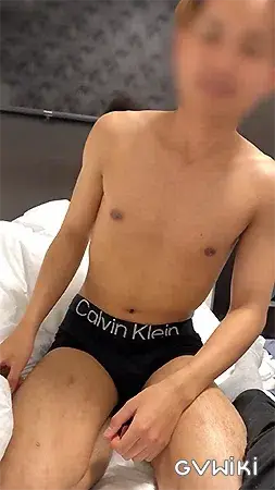19歳ハーフの色黒小柄男子を生堀り!-2