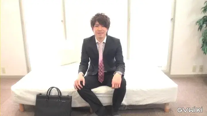 Roxy 10 -THE SUIT AGAIN--16