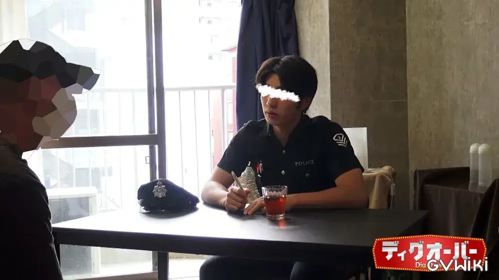 【THE/POLICE MEN】近所の聞き込みに来た警●官が何故か男性の餌食に!?-3