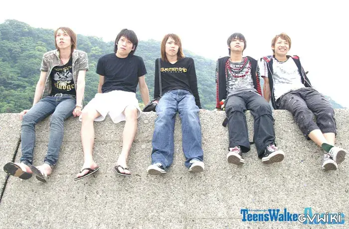 Teens Walker-4