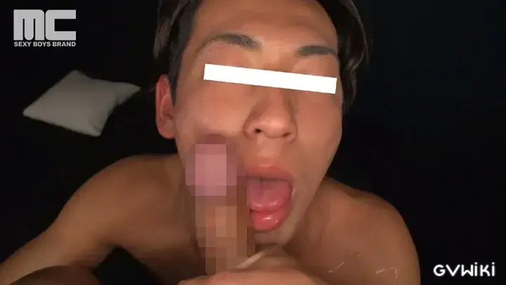 新婚イケメンの若パパが嫁に内緒で自宅に男を連れ込んで小遣い稼ぎの肉体バイト-24