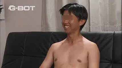 キスよりも先にフェラを体験しちゃった坊っちゃん風イケメンが久々に男にイカされご満悦!-4