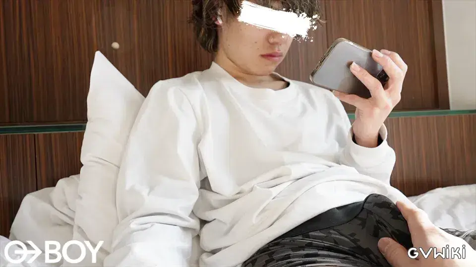 今どき男子を手コキでイカす!-4