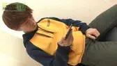 スリム系茶髪男子がカメラの前でチ○コをシコシコ★-2