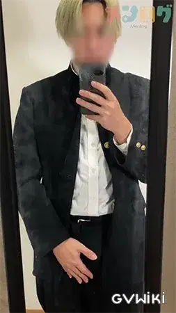 学校帰りに親が居ないから扉をあけたまま開放的なオナニーをする男子!-3