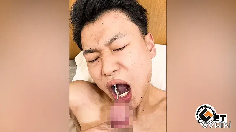 18歳！長マラ細身少年が私服姿でご奉仕＆「飲精」-7