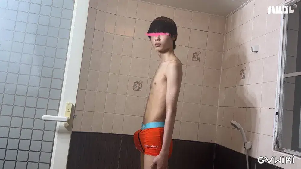 【先走りダラダラ四つん這い全開オナ】肌の透明感エグすぎるズルムケちゃん ハズキくん 18歳 4K《ハルコレ》-6