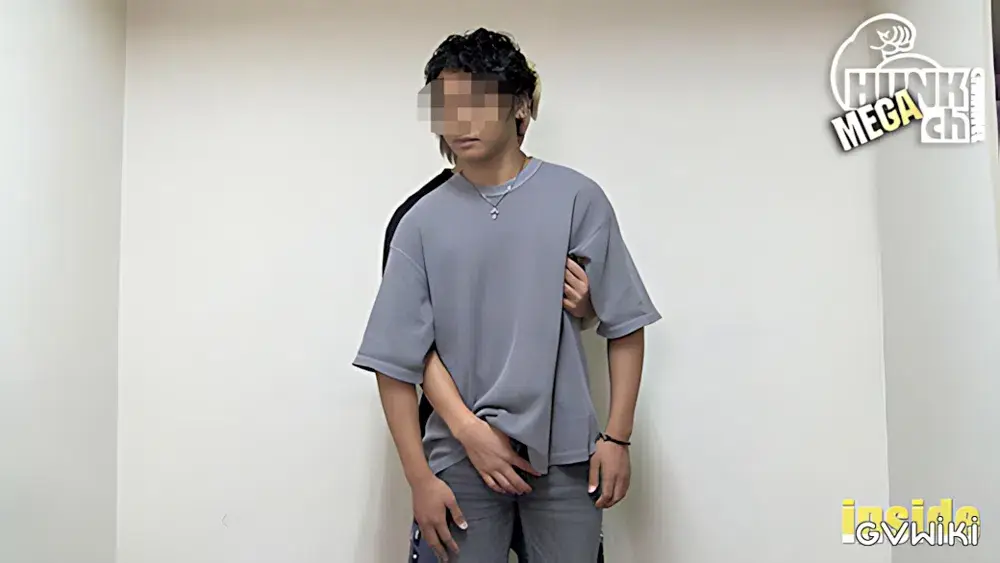 19歳のノンケ男子君が初めての男のテクに酔いしれる。。。-1