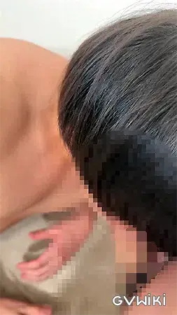 ガチムチ童顔ノンケくんにチンコ舐めてもらいました!-5