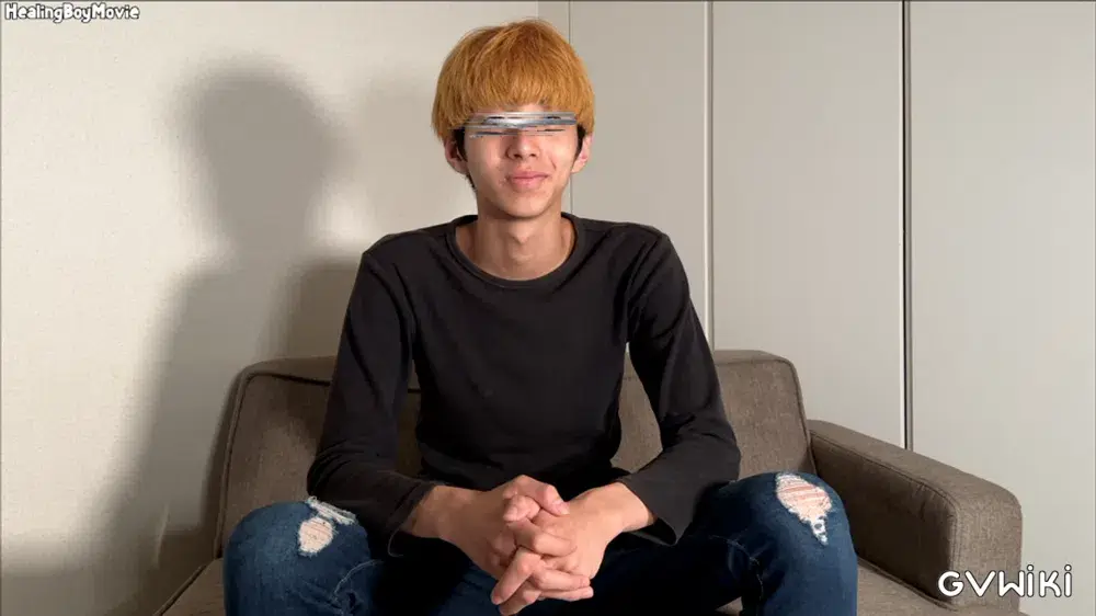 【初ドリ】スリムな金髪ちょいヤンキー君を男が攻めてイカす!小麦色の肌に真っ白い精液をぶっ放す!-3