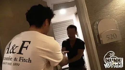 宅配ちんこ~和樹編~、ガッチリ超筋肉質な看護師!!!京都のコウタロウくん32歳が和樹(かずき)20歳の雄穴を責めまくる!!!-2