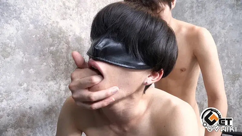 目隠し状態でSっ気たっぷりのタチにガン掘られ・種付けられSEX!🔥-4