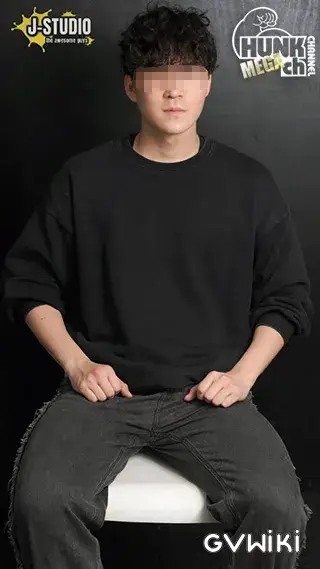 175cm64kg21歳 Pサイズ16cmの大きチンがシコるたびに暴れまくり…我慢汁ぐちゅぐちゅで連続大量噴射-3