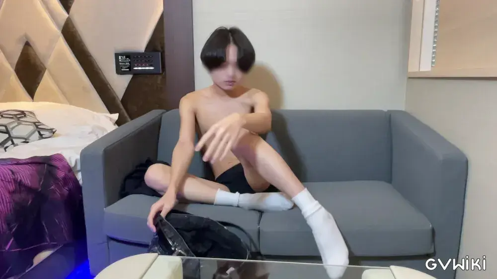 つるすべシ〇タ系童貞１８歳！初登場！-5