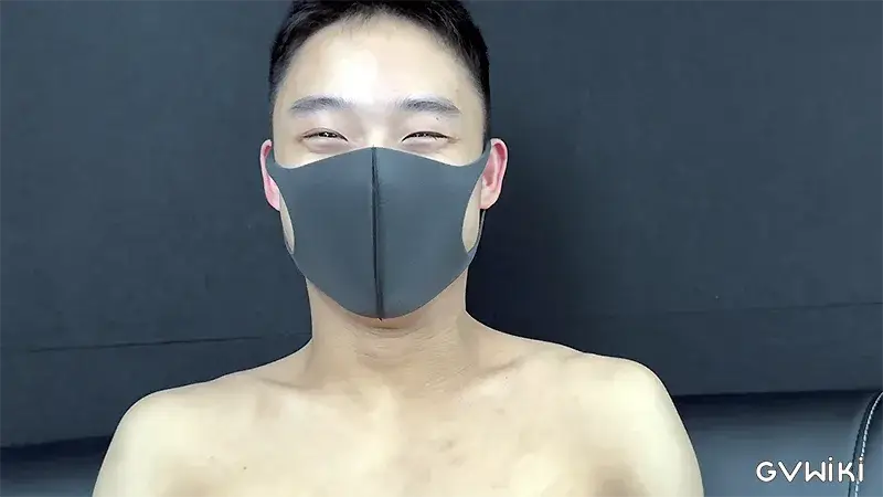 去年まで野球部だった激カワ18歳くんの大量射精&潮吹き映像-2
