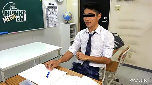 めちゃかわイケメンのバキバキ大学生、京真(きょうま)くん20歳が放課後に童貞を卒業した体験を再現!!はだけた制服で生ファック!!【生ハメ】-3