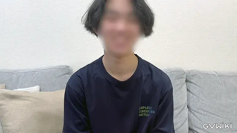 高校を卒業したばかりの新卒社会人君のエチエチ手コキ撮影！-2