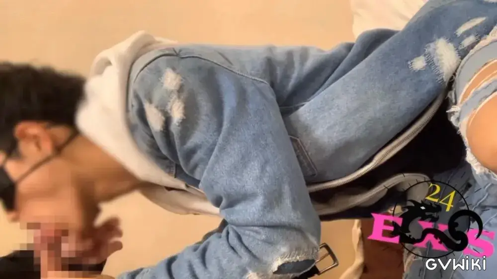 やりらノンケBOYがお出かけ後に私服姿で即ふぇら奉仕!!興味津々初めて咥えて口内に出されてごっくん!!-5