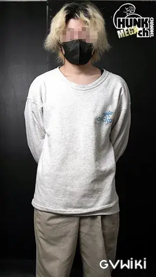 168㎝56㎏18歳大学生!今風のオシャレイケメンが敏感な反応に悶え乱れる?!触れられるたびにチンコがビクビク感じる姿がたまらない!-3