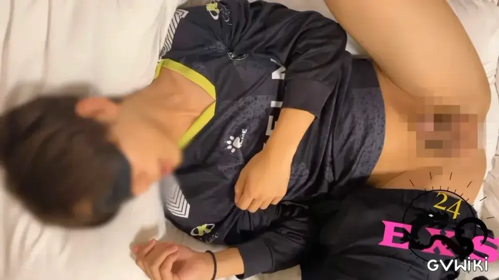 美男子ノンケサッカー部員が連続寸止めでメロメロ!咥えながらアナニ-してナマハメで中に出されちゃう!!-9