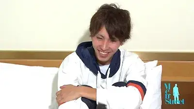 リア友☆18歳の親友がソロデビュー!初の男のフェラに感じてドピュッ♪-3