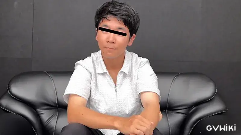 終始緊張気味!ソース青年の濃ゆ濃ゆ精子-2