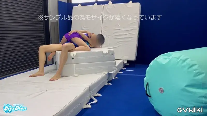 体操部の美エロスリ筋大学生とユニ着て変態な事しちゃいました-3