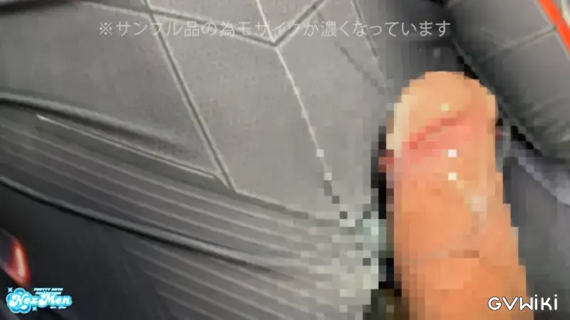 可愛い系の巨根大学生18歳、某巨根ツイドルとコスプレしてこっそり。-7