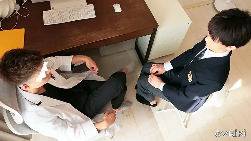 【隠匿ドクター珍療所】瑠唯(ドクター)×りょう(学生)ハメられたが最後粗療治で体調もアソコもWでスッキリ!-3