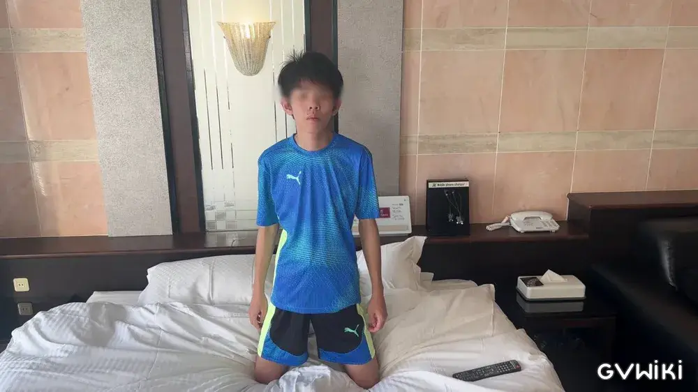 超大型新人18歳！生種付けアナルセックス！-2