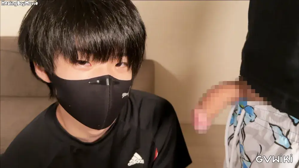小柄で細身なイケメンが男2人に掘られまくる！最後はそのまま濃厚精子を大放出！-2