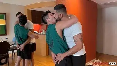 Daniel Takes On Arias-2