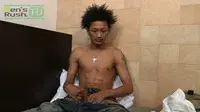 初登場!腹筋ボコボコ色黒ボーイがオナホオナニーに挑戦♪-6