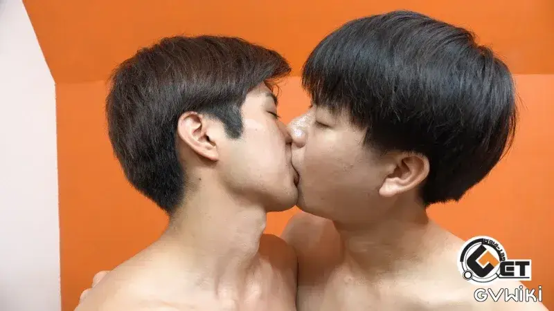 生セ解禁!!19歳の茶髪イケメンが男のケツ🍑に突っ込んでエロ腰振⋯-2