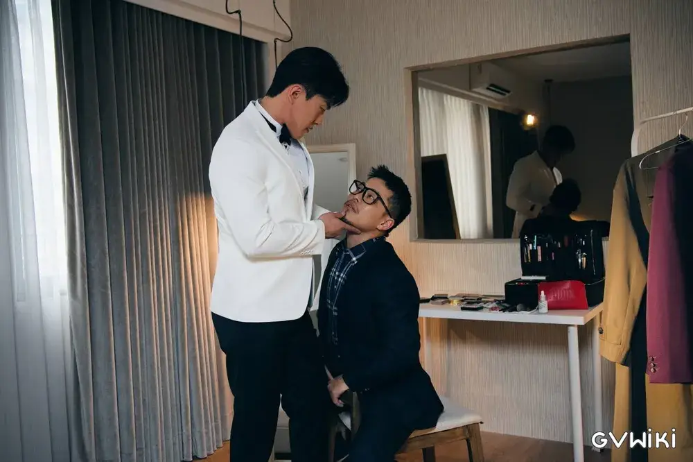 KBL-003　生ハメ不倫婚：結婚式当日に親友の新郎とヤった日-2